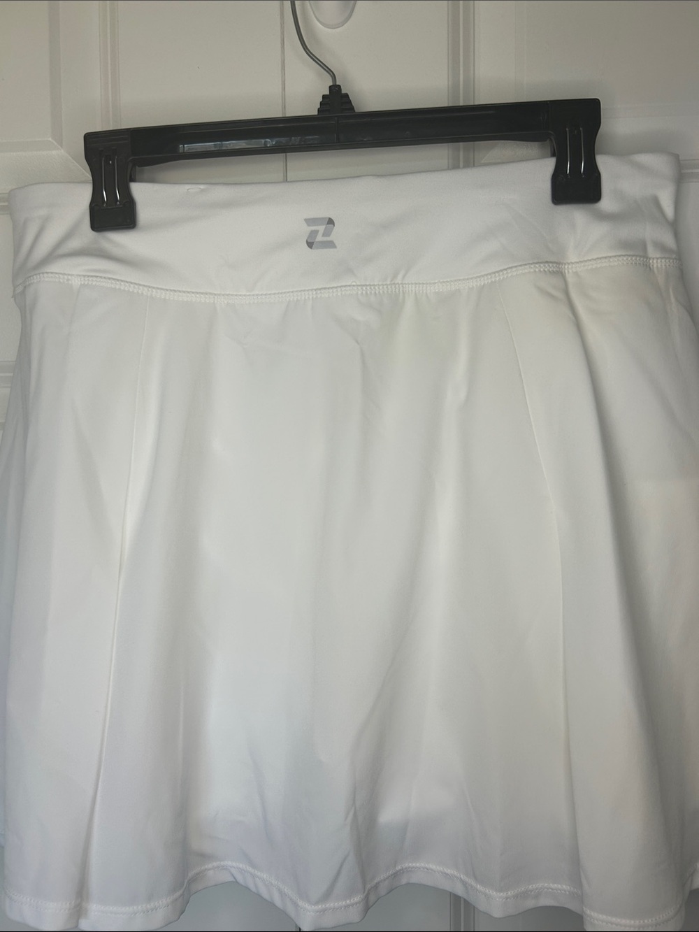 ZELOS White Flared Athletic Skort - Picture 3 of 5